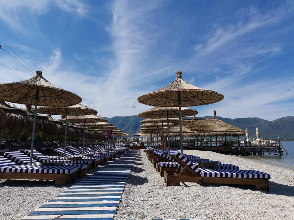 Pastarella Beachfront Resort Орікум Екстер'єр фото